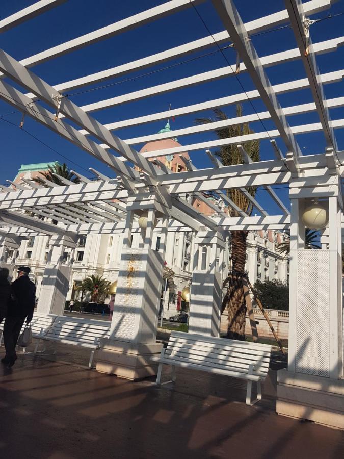 Nice Large 2Br Sunny 20 Meter Terrace Parking Beach Shops Exterior foto